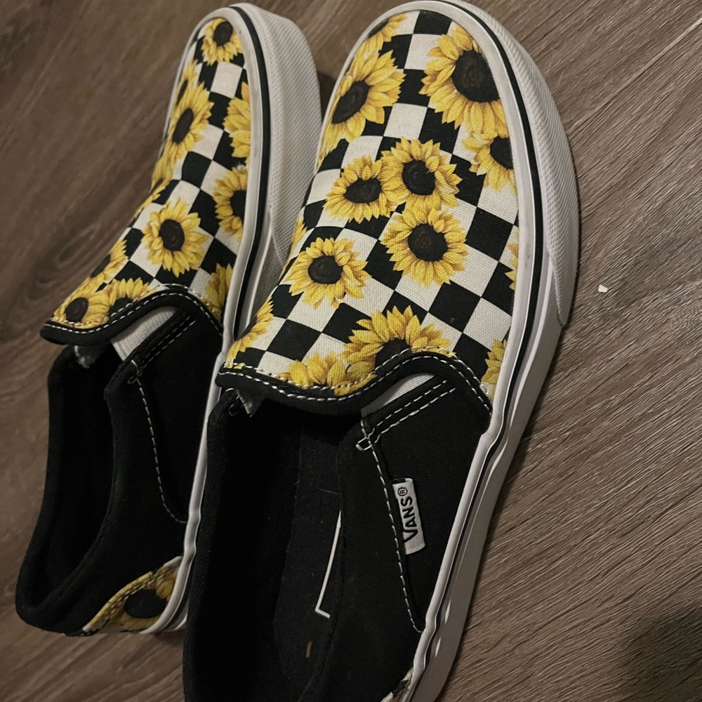 Vans sunflower checkered Size 6